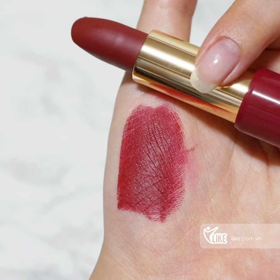 5 món mỹ phẩm đình đám của năm 2018 được các beauty editor khuyên dùng 5 món mỹ phẩm đình đám của năm 2018 được các beauty editor khuyên dùng