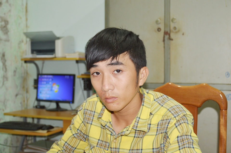 2 anh em ruột dùng xe máy trộm được đi giật điện thoại - 2 2 anh em ruột dùng xe máy trộm được đi giật điện thoại - 2