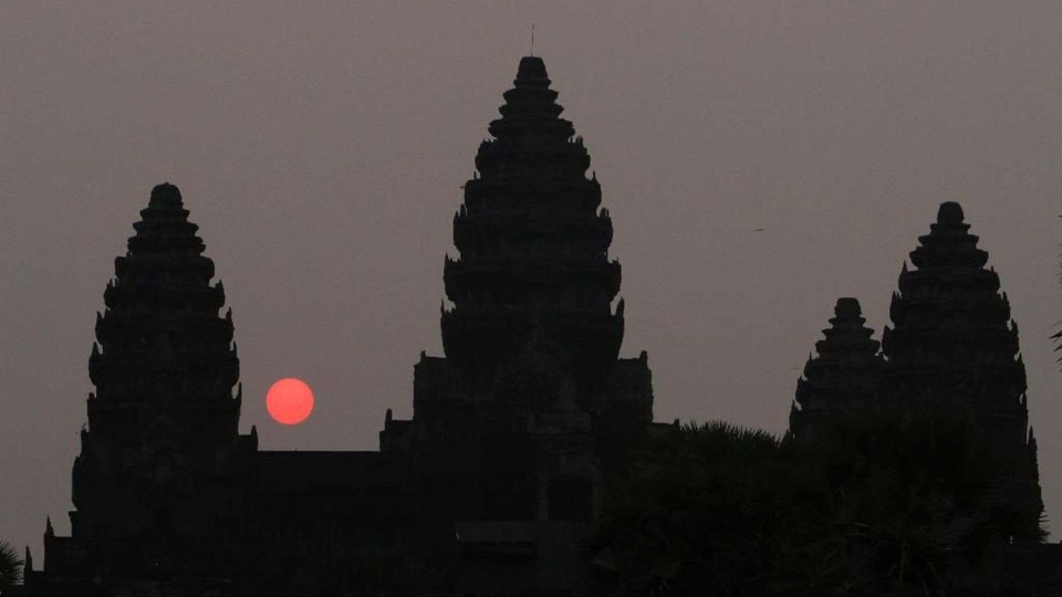 Thông tin mới về sự suy sụp của siêu đô thị cổ đại Angkor - 2 Thông tin mới về sự suy sụp của siêu đô thị cổ đại Angkor - 2