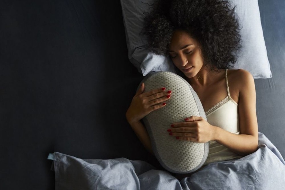 iPhone màn hình gập lộ diện, robot ru ngủ như thú cưng - 6 iPhone màn hình gập lộ diện, robot ru ngủ như thú cưng - 6