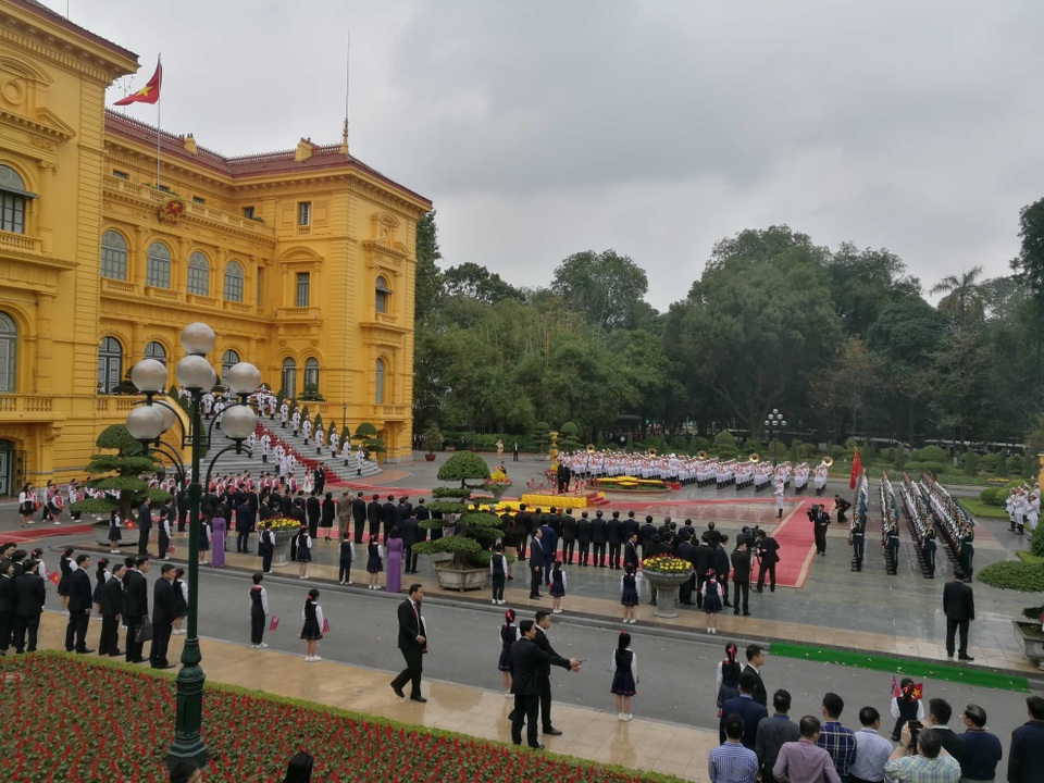Lễ đón chính thức Chủ tịch Triều Tiên Kim Jong-un tại Phủ Chủ tịch - 1 Lễ đón chính thức Chủ tịch Triều Tiên Kim Jong-un tại Phủ Chủ tịch - 1