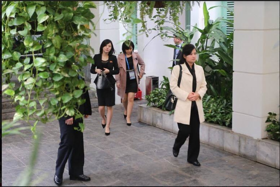 Tiết lộ thực đơn bữa trưa của nữ ca sĩ quyền lực nhất Triều Tiên tại Hà Nội - 2 Tiết lộ thực đơn bữa trưa của nữ ca sĩ quyền lực nhất Triều Tiên tại Hà Nội - 2