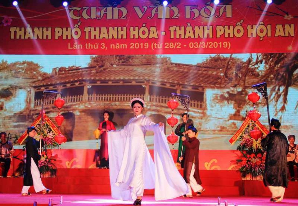 Những hình ảnh ấn tượng tại tuần văn hóa TP Thanh Hóa - Hội An - 4 Những hình ảnh ấn tượng tại tuần văn hóa TP Thanh Hóa - Hội An - 4