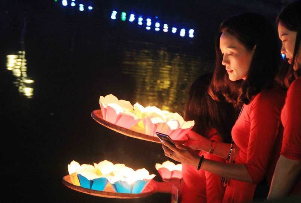 Những hình ảnh ấn tượng tại tuần văn hóa TP Thanh Hóa - Hội An - 5 Những hình ảnh ấn tượng tại tuần văn hóa TP Thanh Hóa - Hội An - 5