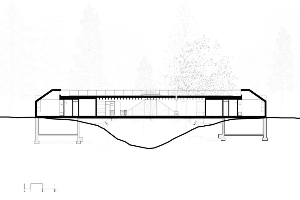 Độc đáo ngôi nhà có kiến trúc như một... cây cầu  - 2