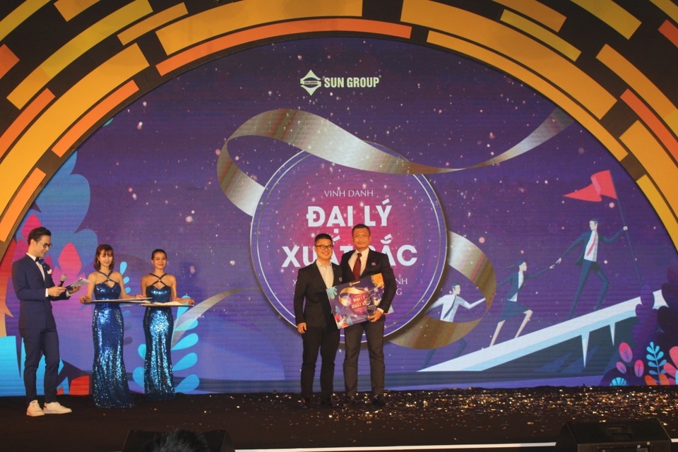 SmartRealtors là nhà phân phối xuất sắc của Sun Group năm 2018 - 1
