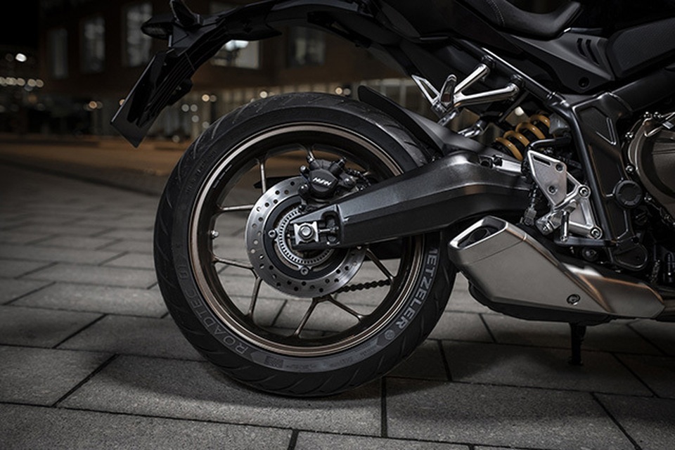 Honda CB650R 2.jpg Honda CB650R 2.jpg