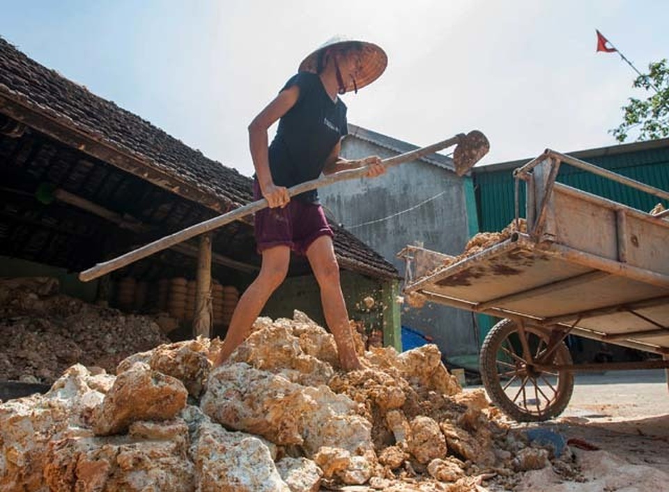 Khám phá nghề làm nồi đất độc nhất vô nhị ở Nghệ An - 3 Khám phá nghề làm nồi đất độc nhất vô nhị ở Nghệ An - 3
