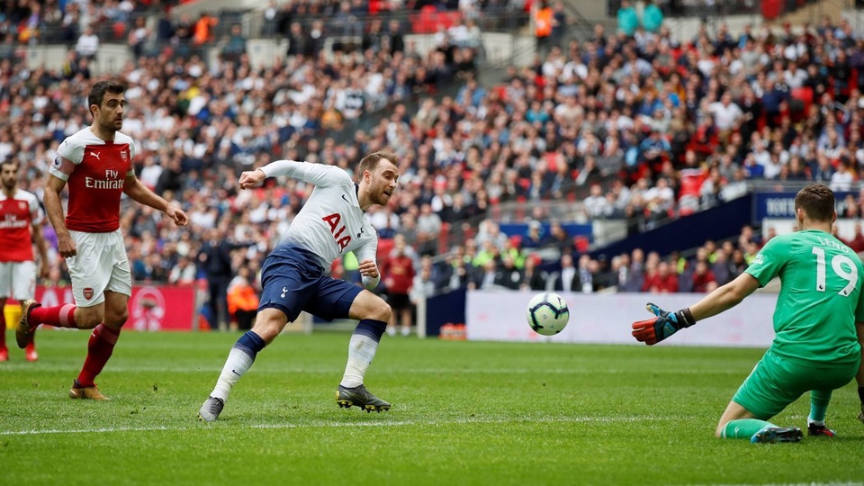 Tottenham 1-1 Arsenal: Abameyang sút phạt đền hỏng, Torreira bị đuổi - 6 Tottenham 1-1 Arsenal: Abameyang sút phạt đền hỏng, Torreira bị đuổi - 6