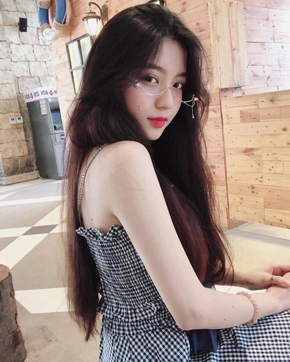 Cô gái Sài thành có góc nghiêng hoàn hảo hút đông đảo fans hâm mộ - 2 Cô gái Sài thành có góc nghiêng hoàn hảo hút đông đảo fans hâm mộ - 2