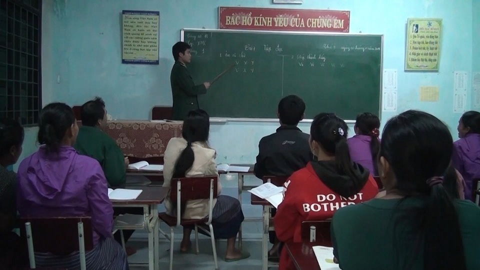 Lớp học đặc biệt của những người lính mang quân hàm xanh - 1 Lớp học đặc biệt của những người lính mang quân hàm xanh - 1