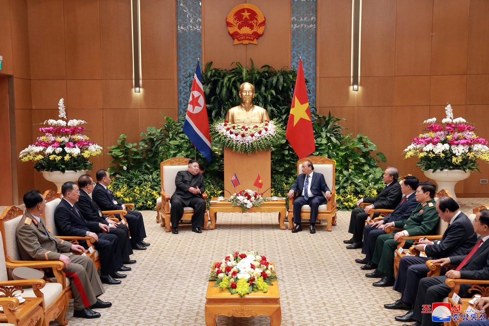 Truyền thông Triều Tiên đăng bộ ảnh ấn tượng về chuyến thăm Việt Nam của ông Kim Jong-un - 11 Truyền thông Triều Tiên đăng bộ ảnh ấn tượng về chuyến thăm Việt Nam của ông Kim Jong-un - 11