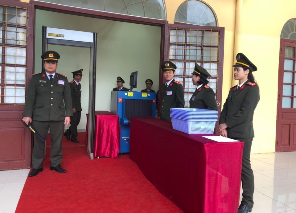 Chủ tịch Kim Jong-un vẫy tay chào Việt Nam, lên tàu về nước - 19 Chủ tịch Kim Jong-un vẫy tay chào Việt Nam, lên tàu về nước - 19
