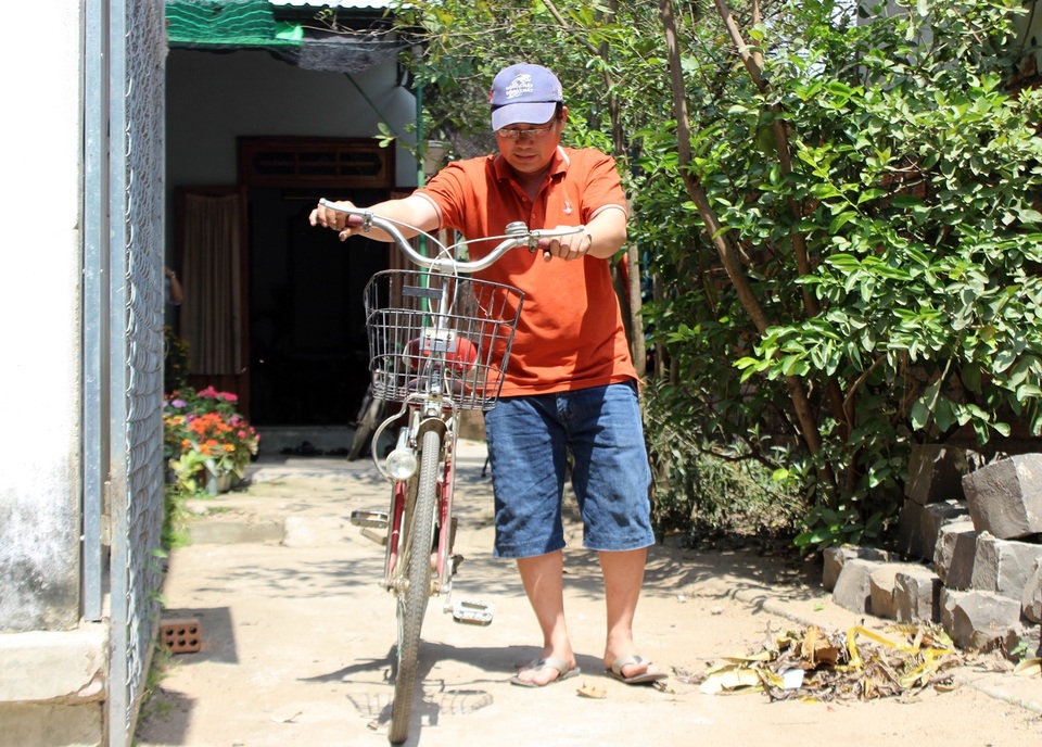 Thầy giáo “giữ chân” học trò bằng những chiếc xe đạp cũ - 4 Thầy giáo “giữ chân” học trò bằng những chiếc xe đạp cũ - 4