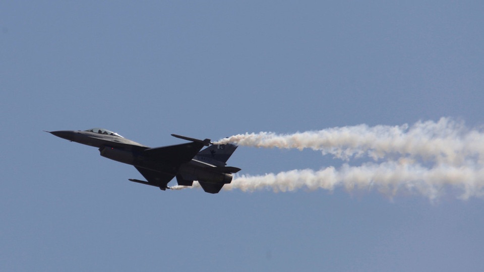 Pakistan phủ nhận dùng máy bay chiến đấu F-16 của Mỹ tấn công máy bay Ấn Độ - 1 Pakistan phủ nhận dùng máy bay chiến đấu F-16 của Mỹ tấn công máy bay Ấn Độ - 1