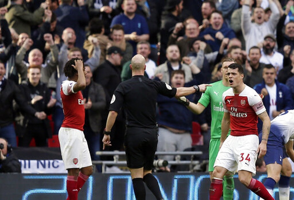 Chấm điểm trận Tottenham hòa Arsenal: Ấn tượng với các thủ môn - 7 Chấm điểm trận Tottenham hòa Arsenal: Ấn tượng với các thủ môn - 7