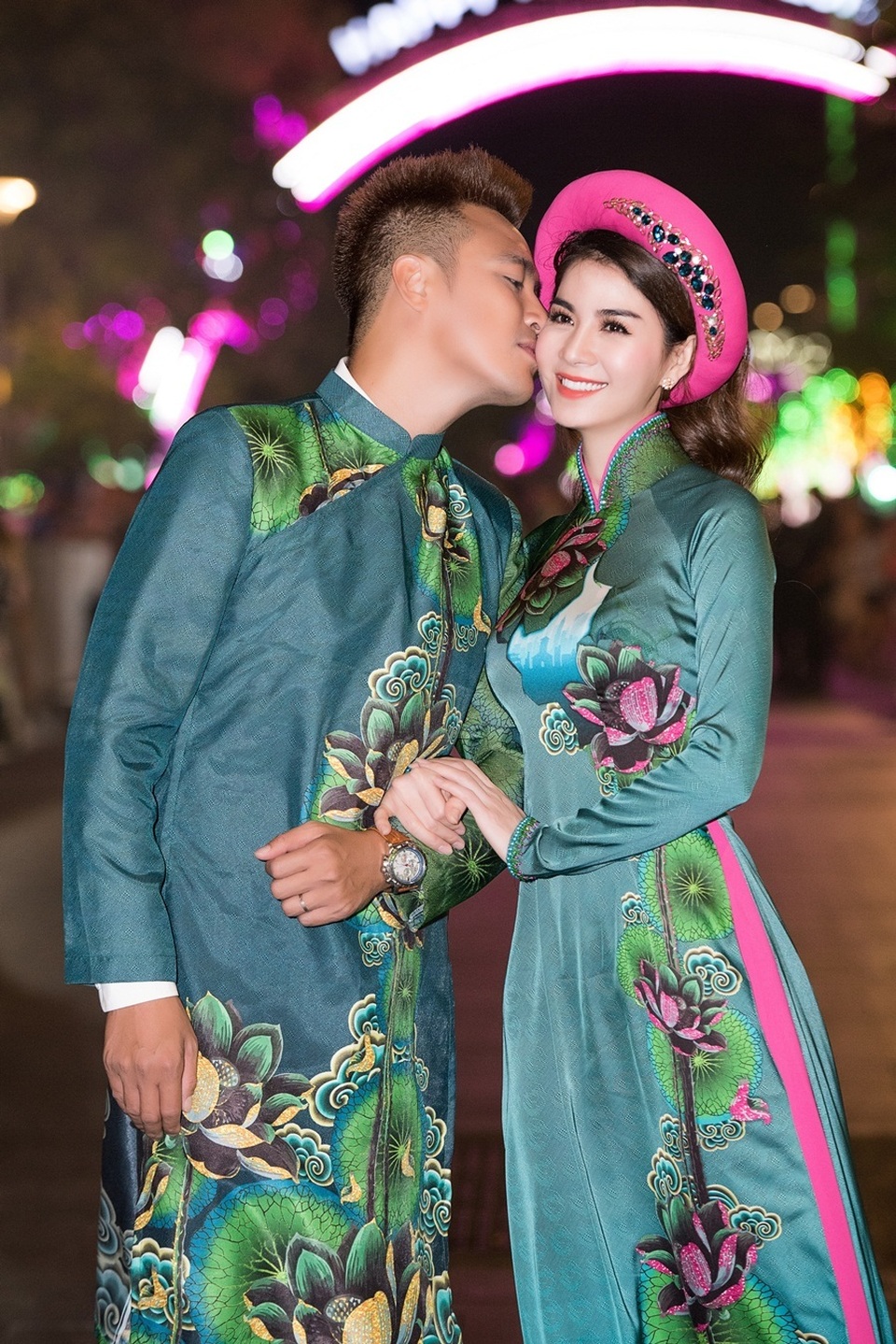 Mỹ nhân “Cổng mặt trời” tiết lộ chồng thích vào bếp rửa bát cho vợ - 2 Mỹ nhân “Cổng mặt trời” tiết lộ chồng thích vào bếp rửa bát cho vợ - 2