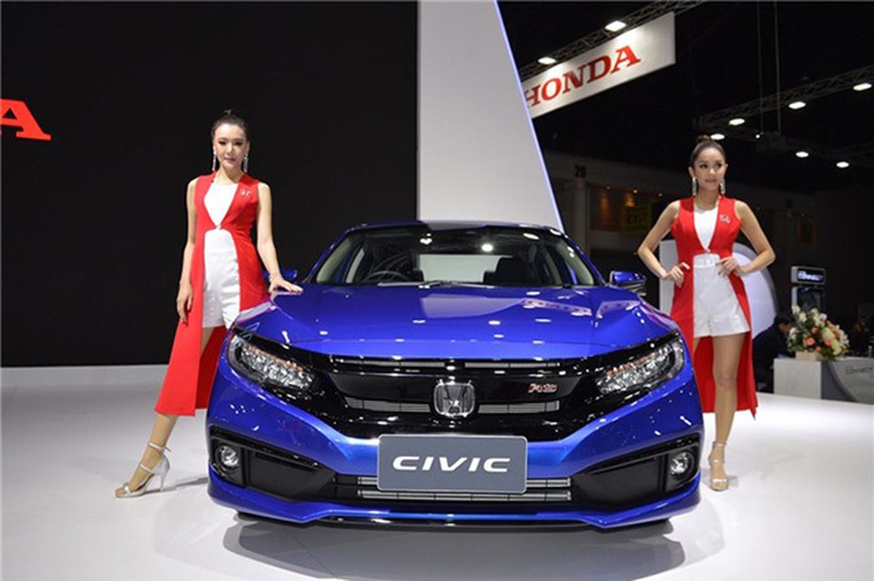 Honda sẽ sớm ra mắt Civic 2019 tại Việt Nam - 2 Honda sẽ sớm ra mắt Civic 2019 tại Việt Nam - 2
