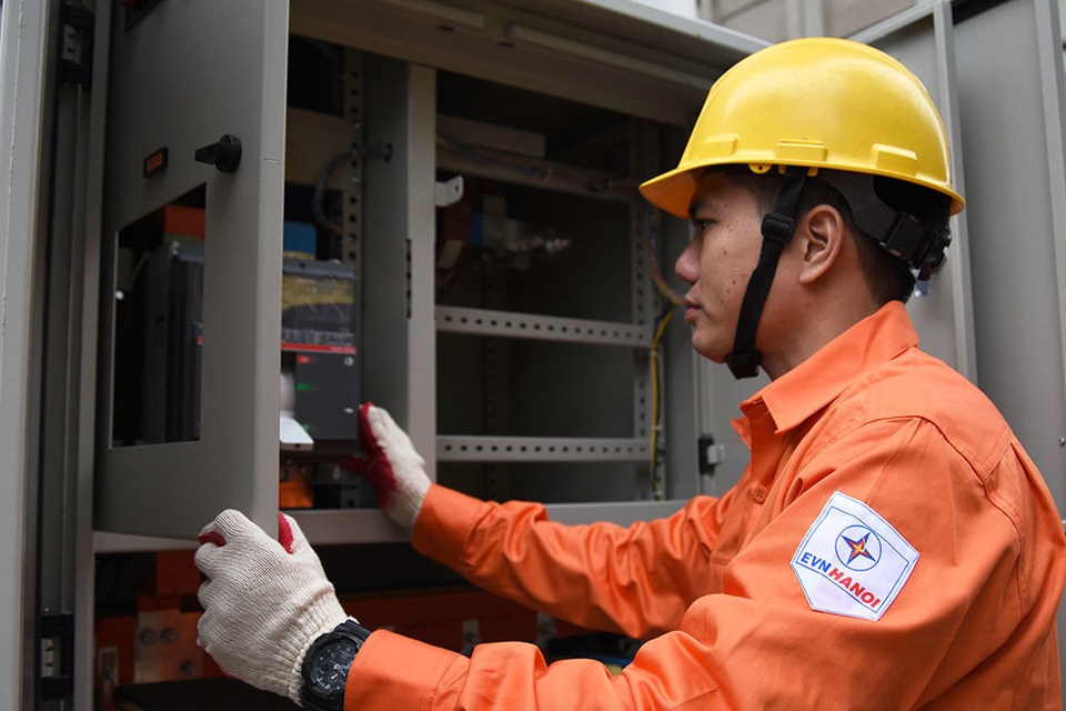 Đảm bảo cung ứng điện an toàn tuyệt đối phục vụ Hội nghị thượng đỉnh Mỹ - Triều lần 2 - 2 Đảm bảo cung ứng điện an toàn tuyệt đối phục vụ Hội nghị thượng đỉnh Mỹ - Triều lần 2 - 2