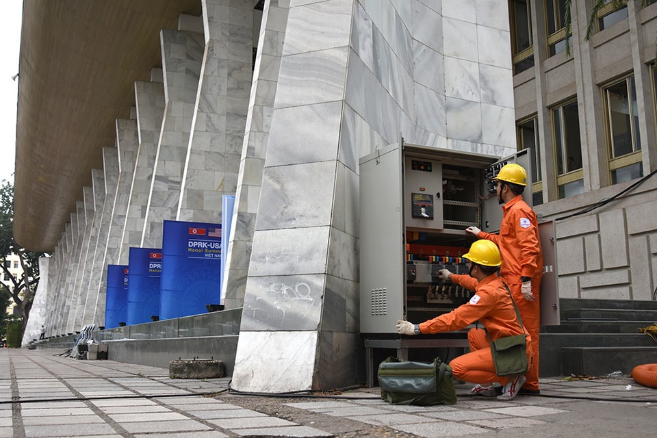Đảm bảo cung ứng điện an toàn tuyệt đối phục vụ Hội nghị thượng đỉnh Mỹ - Triều lần 2 - 3 Đảm bảo cung ứng điện an toàn tuyệt đối phục vụ Hội nghị thượng đỉnh Mỹ - Triều lần 2 - 3