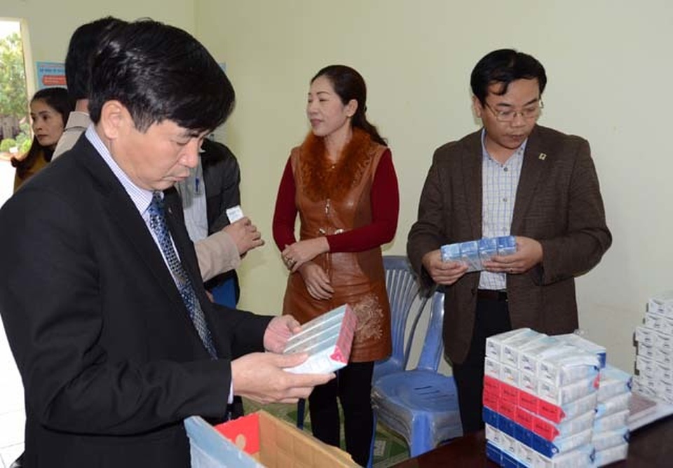 Chưa có nhà thầu mới, các trường được đề nghị sử dụng sữa học đường từ nhà cung ứng cũ - 1 Chưa có nhà thầu mới, các trường được đề nghị sử dụng sữa học đường từ nhà cung ứng cũ - 1