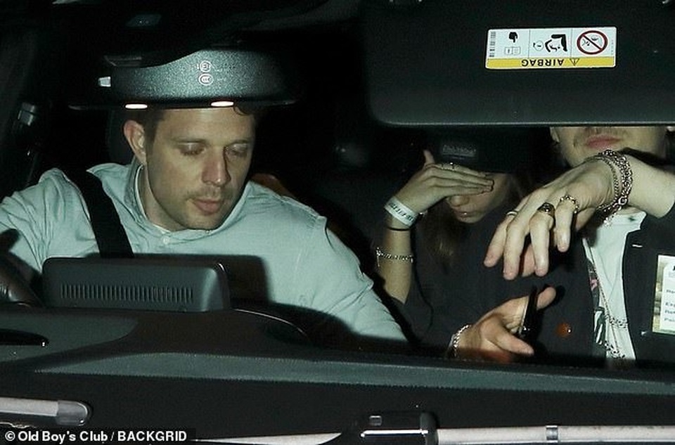 Brooklyn Beckham đón sinh nhật tuổi 20 bên bạn gái người mẫu - 13