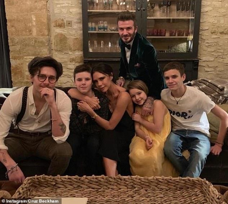 Brooklyn Beckham đón sinh nhật tuổi 20 bên bạn gái người mẫu - 18