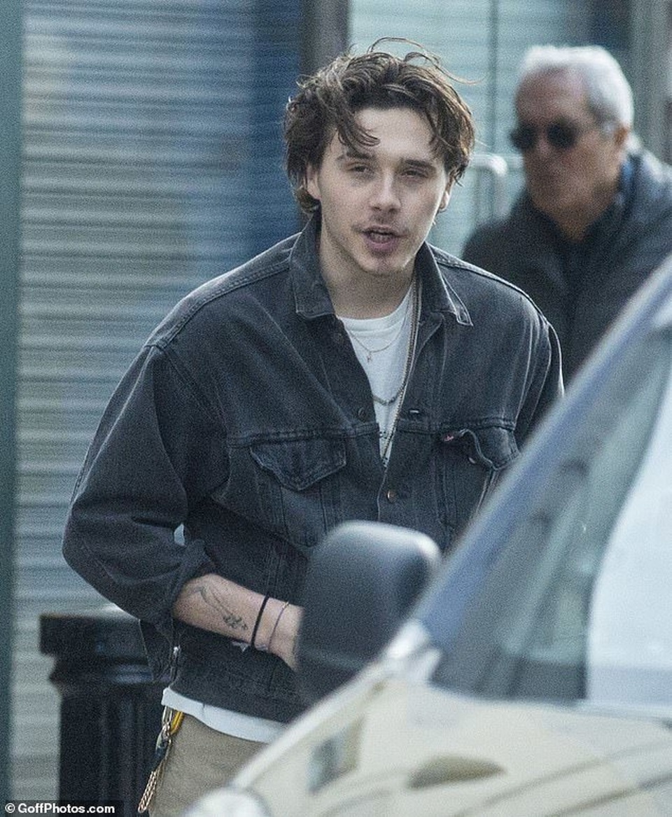 Brooklyn Beckham đón sinh nhật tuổi 20 bên bạn gái người mẫu - 3