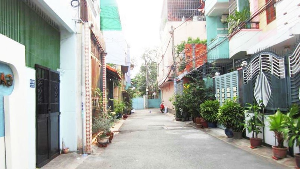 Độc chiêu buôn nhà cũ, nát ở Sài thành - 1 Độc chiêu buôn nhà cũ, nát ở Sài thành - 1