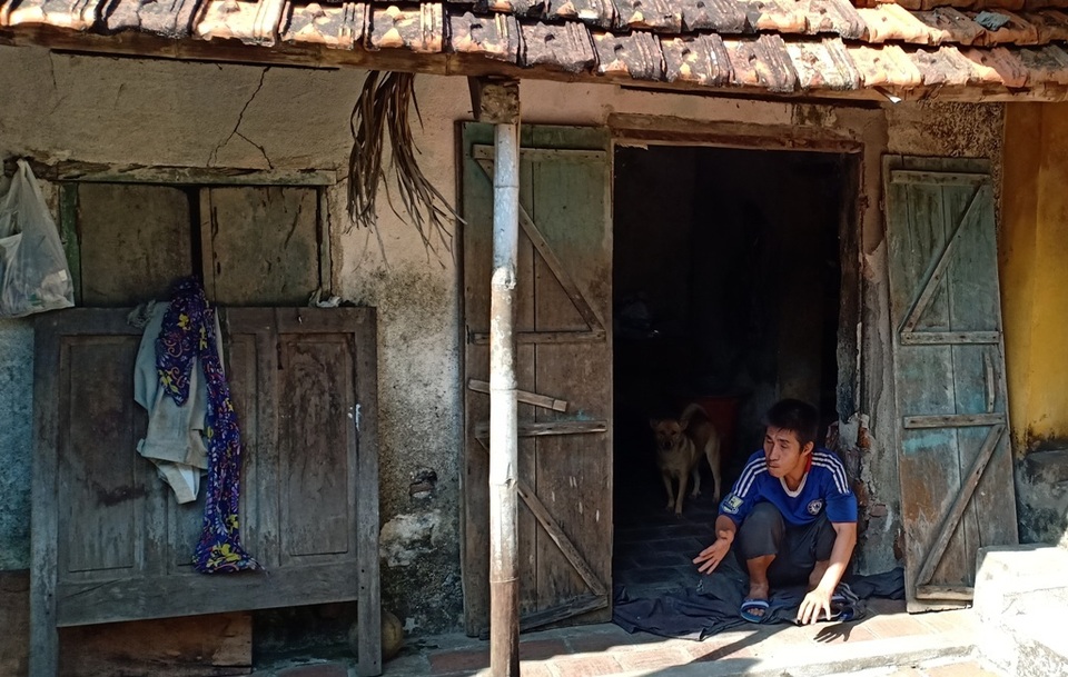 Cay đắng cảnh cha “gần đất xa trời” nuôi con tâm thần - 3