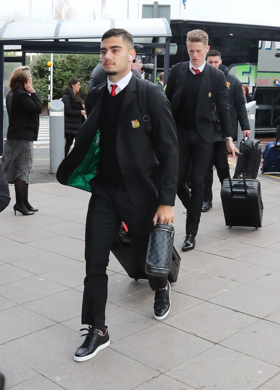 Vắng 10 cầu thủ chính, Man Utd mang nhiều cầu thủ trẻ sang Paris - 15 Vắng 10 cầu thủ chính, Man Utd mang nhiều cầu thủ trẻ sang Paris - 15