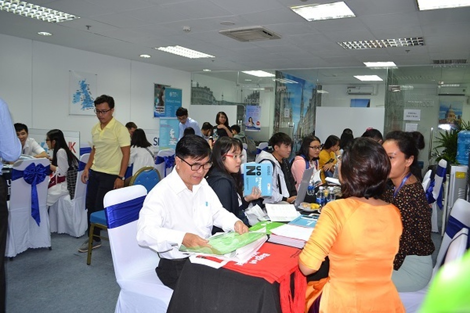 Săn học bổng lên tới 50% tại “Ngày hội du học Anh Quốc mùa xuân 2019” - 2 Săn học bổng lên tới 50% tại “Ngày hội du học Anh Quốc mùa xuân 2019” - 2