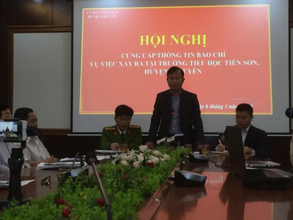Không đủ căn cứ chứng minh thầy giáo có hành vi dâm ô hàng chục nữ sinh lớp 5 - 3 Không đủ căn cứ chứng minh thầy giáo có hành vi dâm ô hàng chục nữ sinh lớp 5 - 3