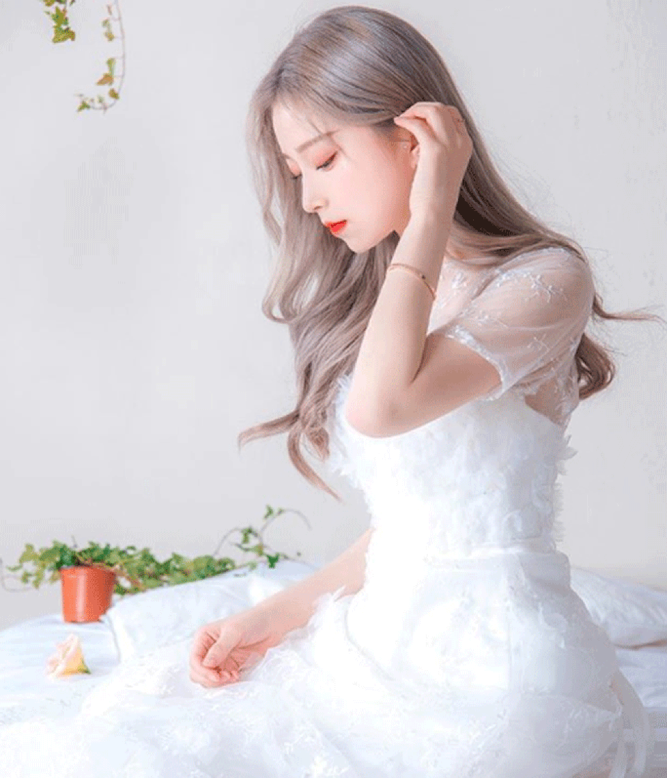 Hot girl Hàn Quốc có gần 40 vạn người mê vì làn da trắng đến khó tin - 3 Hot girl Hàn Quốc có gần 40 vạn người mê vì làn da trắng đến khó tin - 3