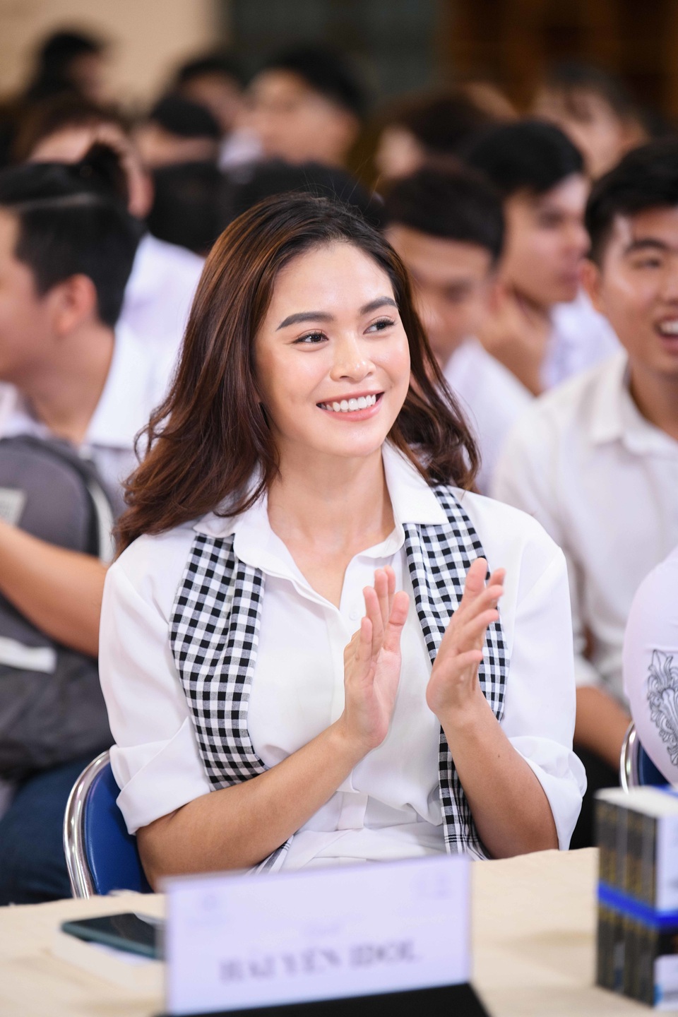 Mau Thuy.jpg Mau Thuy.jpg