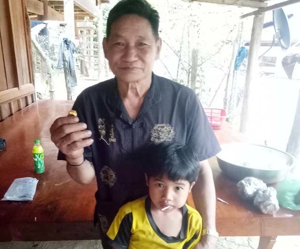 nhat vang 1.jpg nhat vang 1.jpg