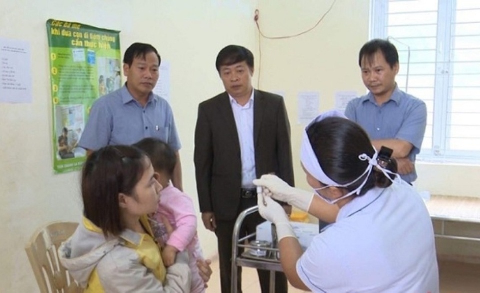 Thanh Hóa: Triển khai tiêm vắc xin ComBE Five cho trẻ em - 3 Thanh Hóa: Triển khai tiêm vắc xin ComBE Five cho trẻ em - 3