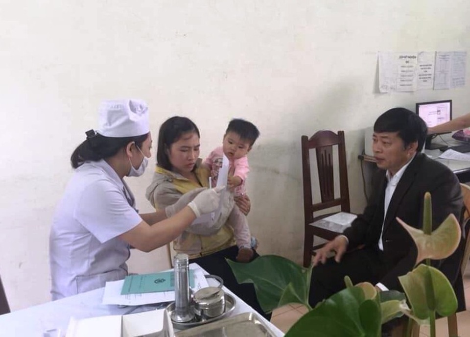 Thanh Hóa: Triển khai tiêm vắc xin ComBE Five cho trẻ em - 1 Thanh Hóa: Triển khai tiêm vắc xin ComBE Five cho trẻ em - 1