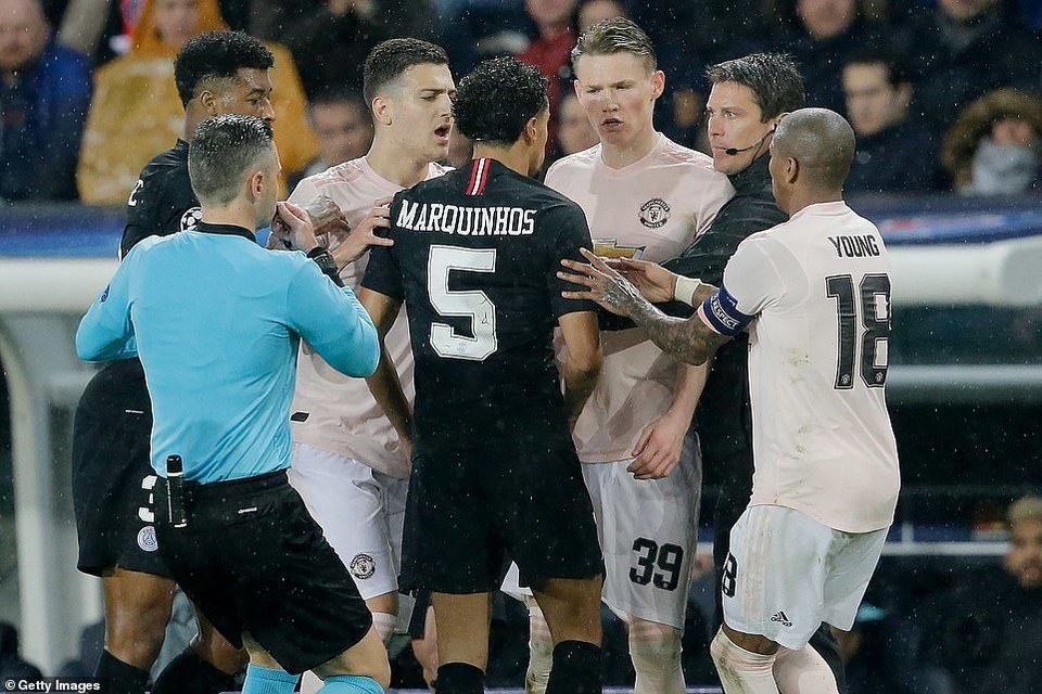 Những khoảnh khắc trong chiến thắng của Man Utd trước PSG - 19 Những khoảnh khắc trong chiến thắng của Man Utd trước PSG - 19