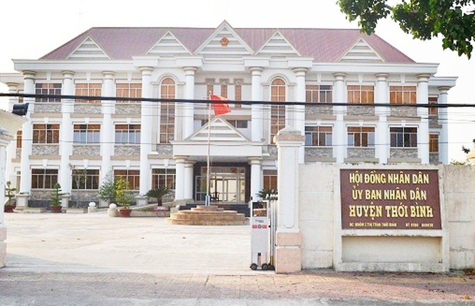 Chủ tịch huyện bị nhắc nhở vì... né báo chí - 1 Chủ tịch huyện bị nhắc nhở vì... né báo chí - 1