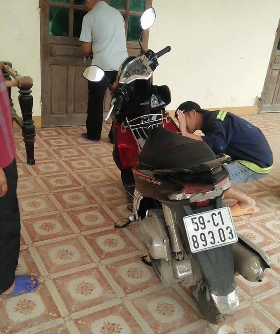 Nhóm đối tượng liều lĩnh đột nhập giáo đường trộm tiền - 2 Nhóm đối tượng liều lĩnh đột nhập giáo đường trộm tiền - 2