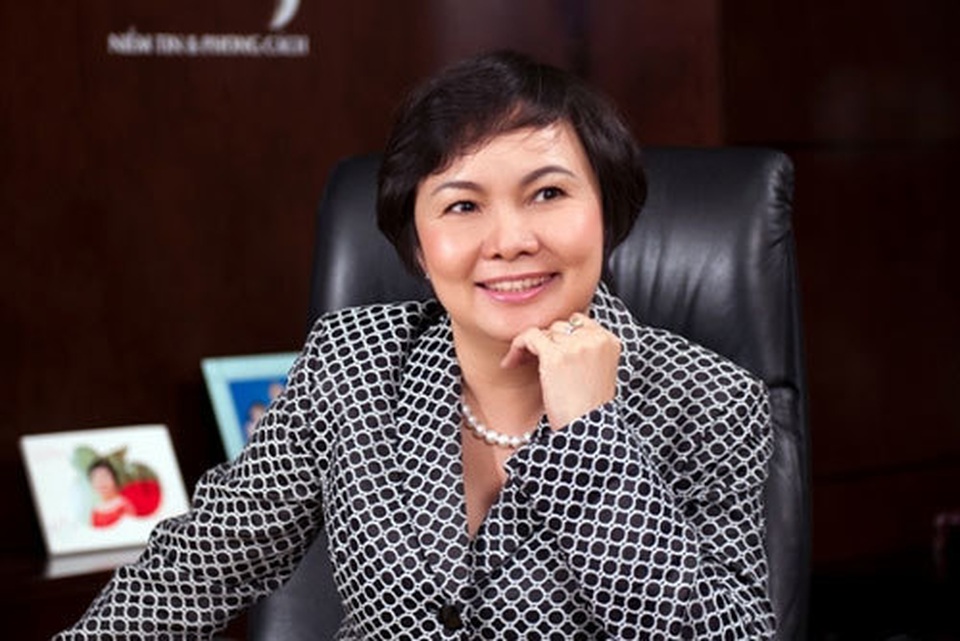 Nữ tỷ phú Việt: Quyền lực sánh cùng Hillary Clinton, chơi vụ lớn 37 tỷ USD - 3 Nữ tỷ phú Việt: Quyền lực sánh cùng Hillary Clinton, chơi vụ lớn 37 tỷ USD - 3
