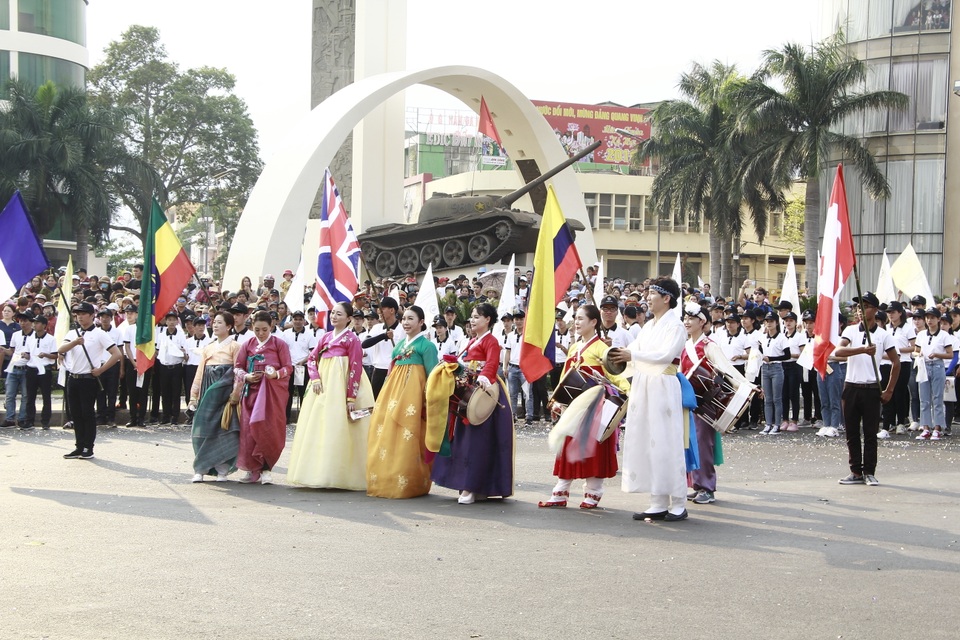 Ấn tượng Lễ hội đường phố đa sắc màu tại thủ phủ cà phê Việt Nam - 5
