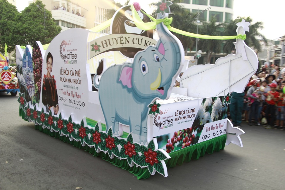 Ấn tượng Lễ hội đường phố đa sắc màu tại thủ phủ cà phê Việt Nam - 8