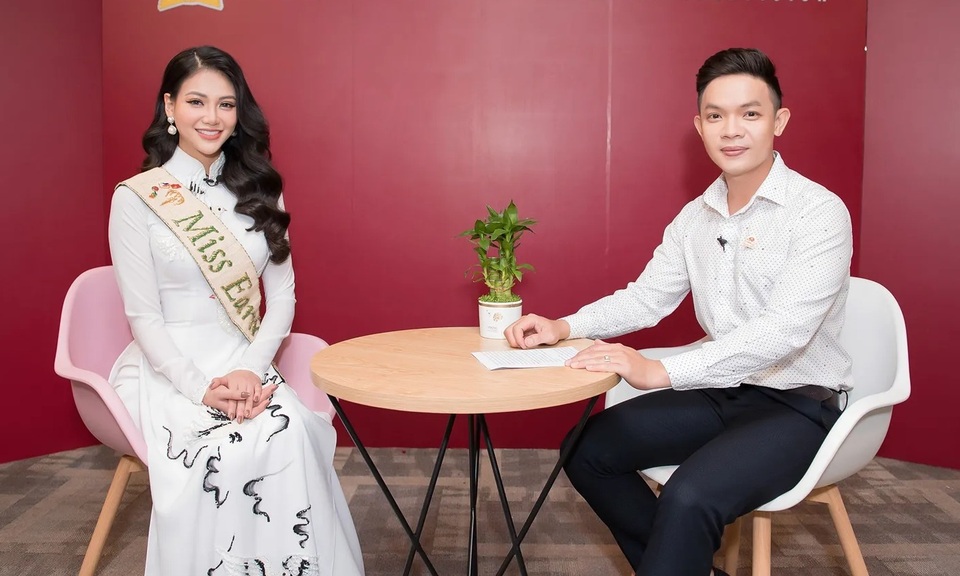 Đời tư Hoa hậu Trái đất Phương Khánh sau 4 tháng ngập trong thị phi, kiện tụng - 3 Đời tư Hoa hậu Trái đất Phương Khánh sau 4 tháng ngập trong thị phi, kiện tụng - 3