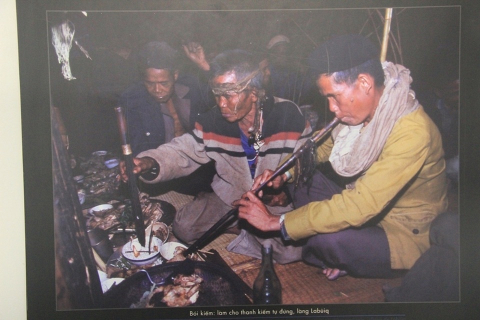 trien lam Van Kieu 8.JPG trien lam Van Kieu 8.JPG