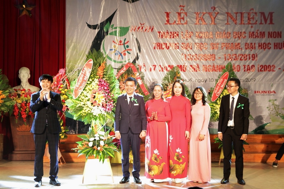 ĐH Sư phạm Huế: 93% SV Giáo dục Mầm non ra trường có việc làm - 2 ĐH Sư phạm Huế: 93% SV Giáo dục Mầm non ra trường có việc làm - 2