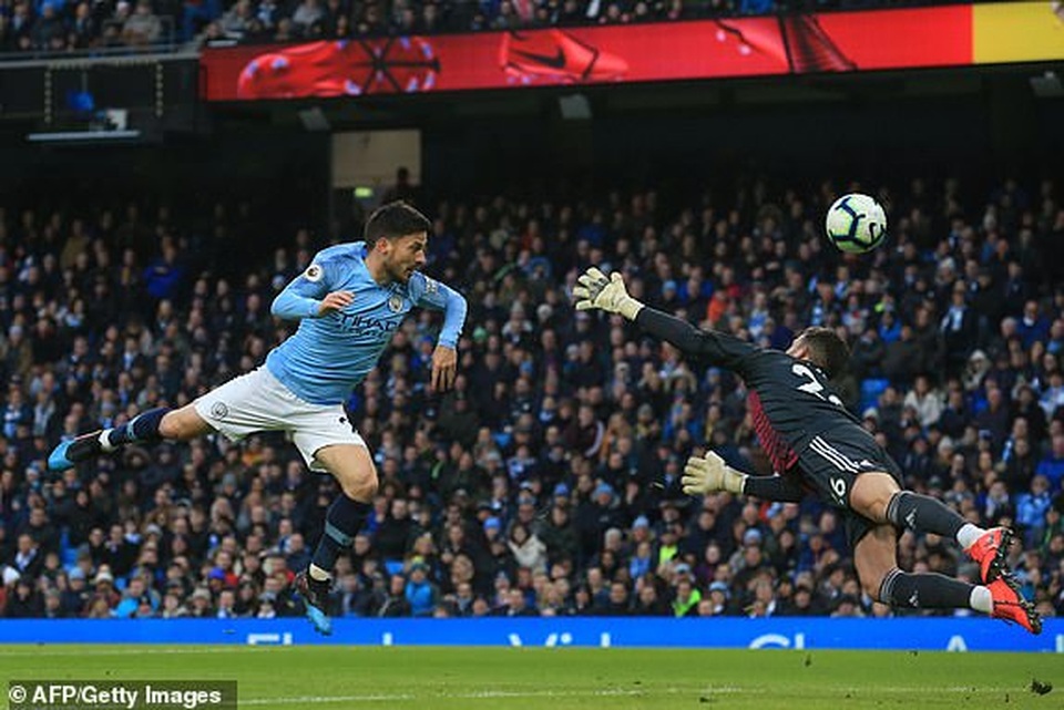 Man City 3-1 Watford: Sterling lập hat-trick chỉ trong 13 phút - 7 Man City 3-1 Watford: Sterling lập hat-trick chỉ trong 13 phút - 7