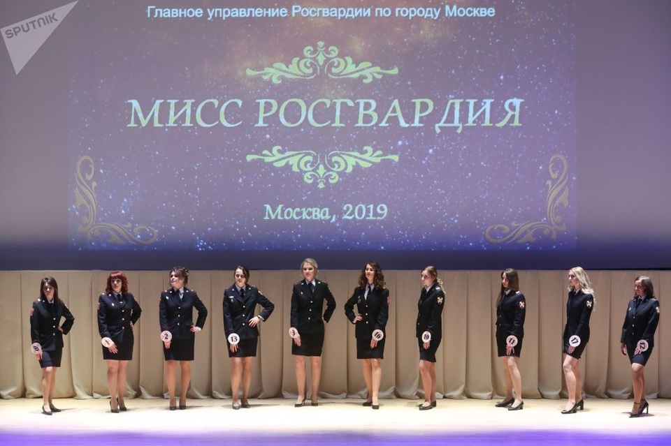 Vẻ đẹp của các nữ quân nhân thi hoa hậu vệ binh quốc gia Moscow - 1 Vẻ đẹp của các nữ quân nhân thi hoa hậu vệ binh quốc gia Moscow - 1