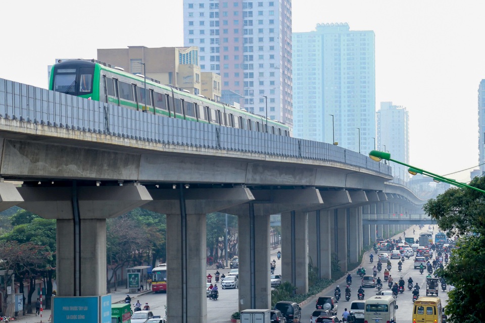 Toàn cảnh hai tuyến đường Hà Nội đang xem xét thí điểm cấm xe máy - 6 Toàn cảnh hai tuyến đường Hà Nội đang xem xét thí điểm cấm xe máy - 6